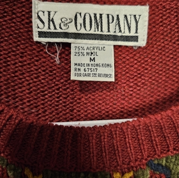 SK company red sweater with beautiful embroidered embellishment size M - Picture 3 of 5